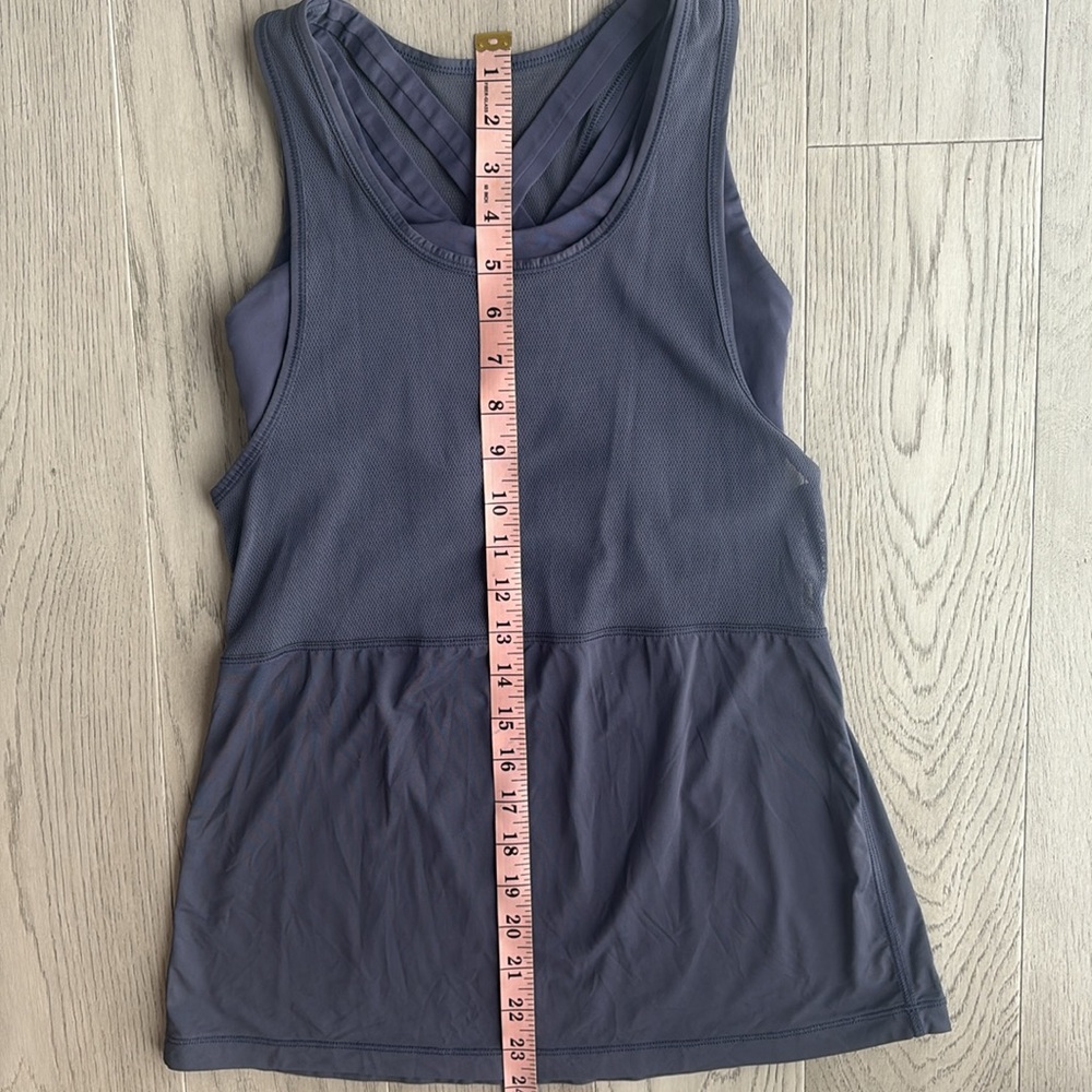 Lululemon Fast As Light 2-In-1 Tank Grey Purple Size 4 Luxtreme Light - Picture 8 of 14